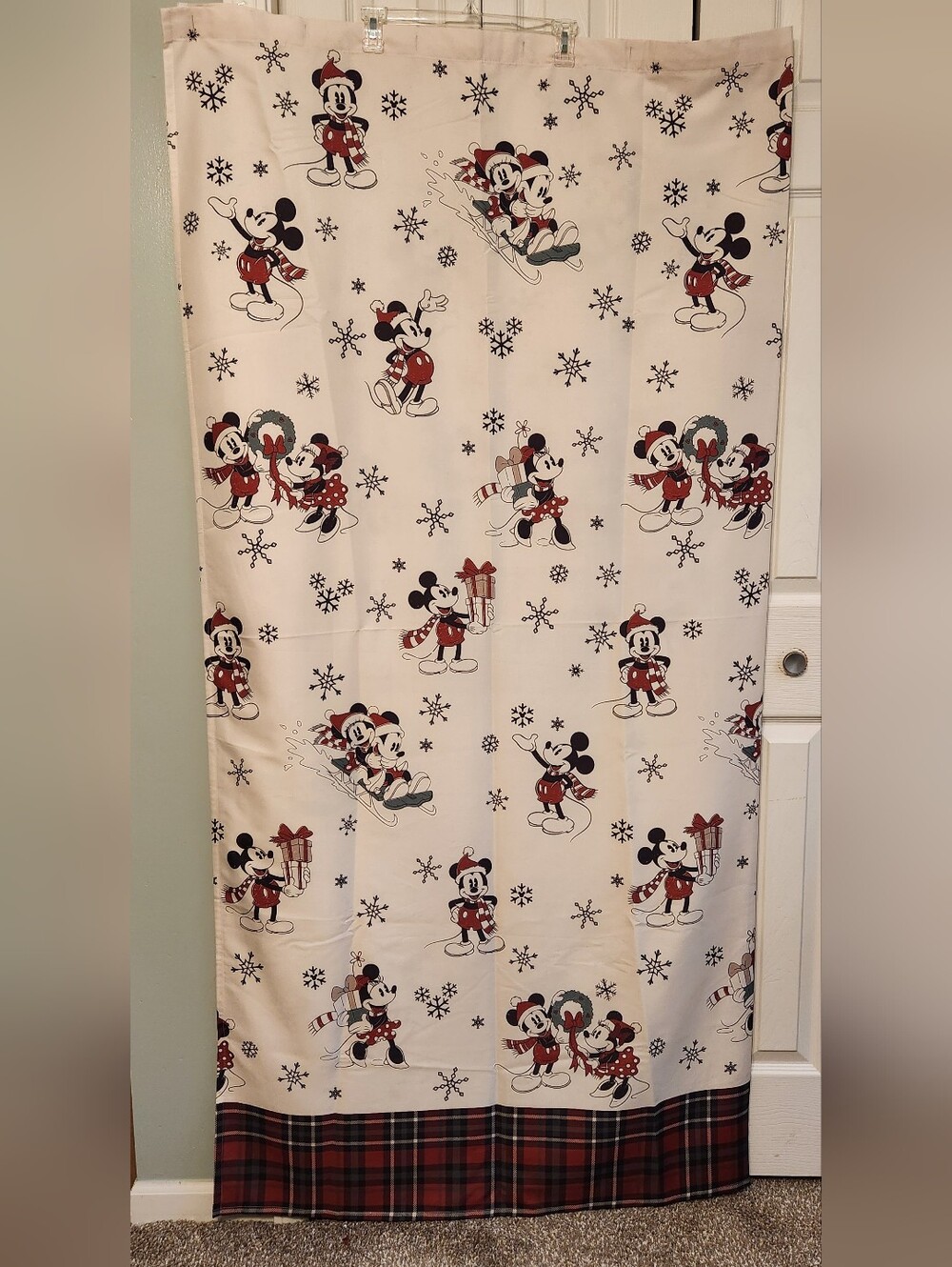 St. Nicholas Square Mickey - Minnie Mouse Holiday Christnas Plaid Shower Curtain